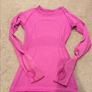 Lululemon Women's sonic Pink Long Sleeve swiftly Top sz 4